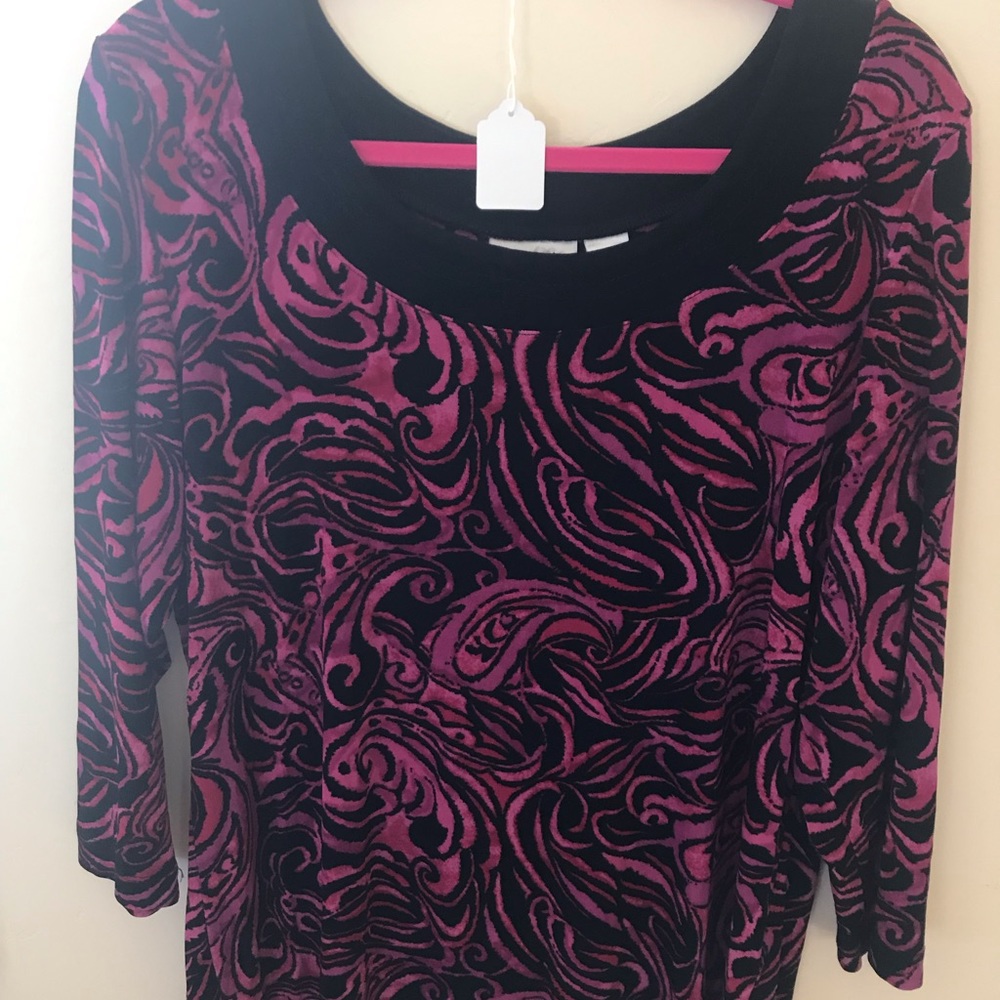 Stretchy blouse with beautiful colors and design